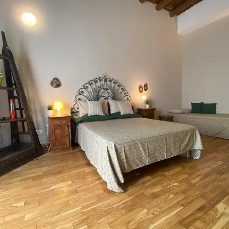 Casa Vetriera Daire Palermo